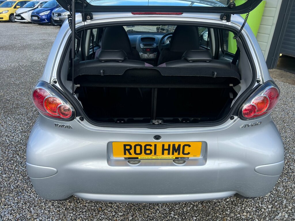 Toyota Aygo 1.0 Vvt-i Ice Hatchback Euro 5 Silver #4