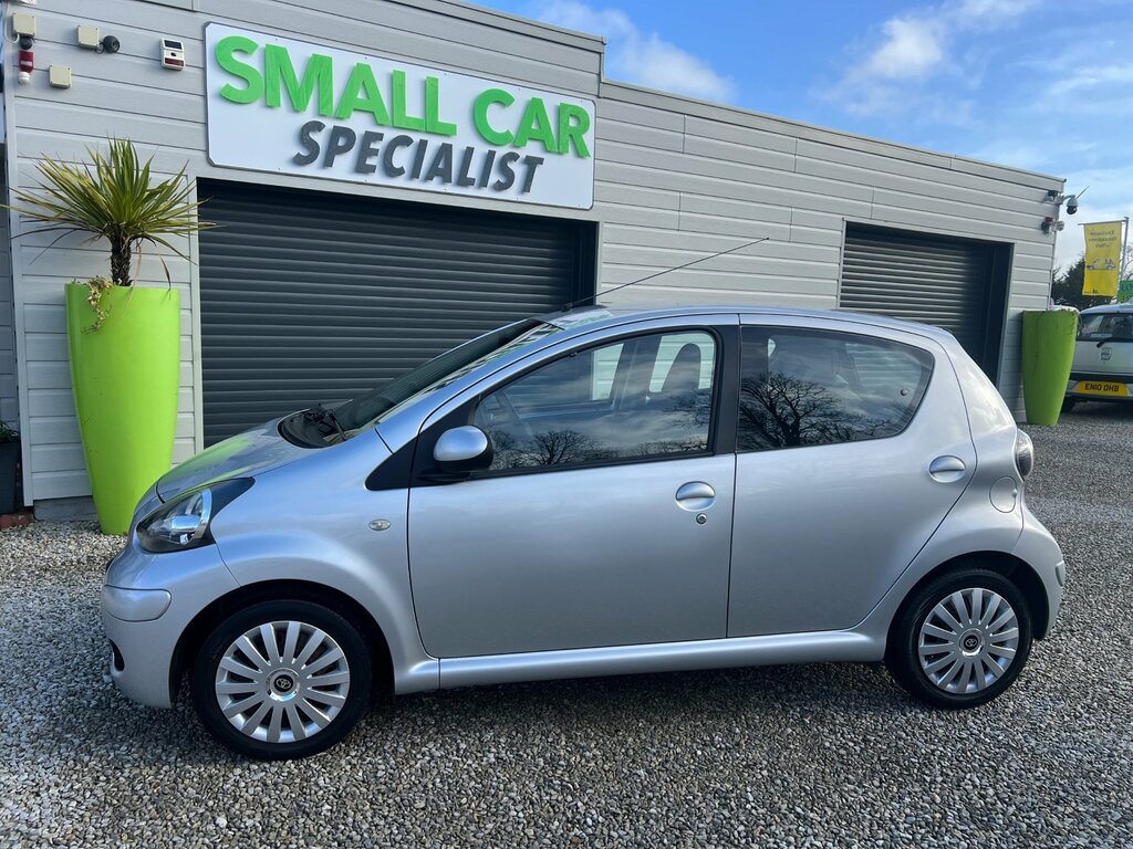 Toyota Aygo 1.0 Vvt-i Ice Hatchback Euro 5 Silver #5