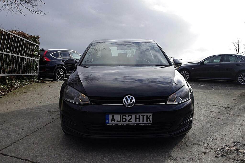Volkswagen Golf 1.6 Tdi 105 S AJ62HTK Black #2