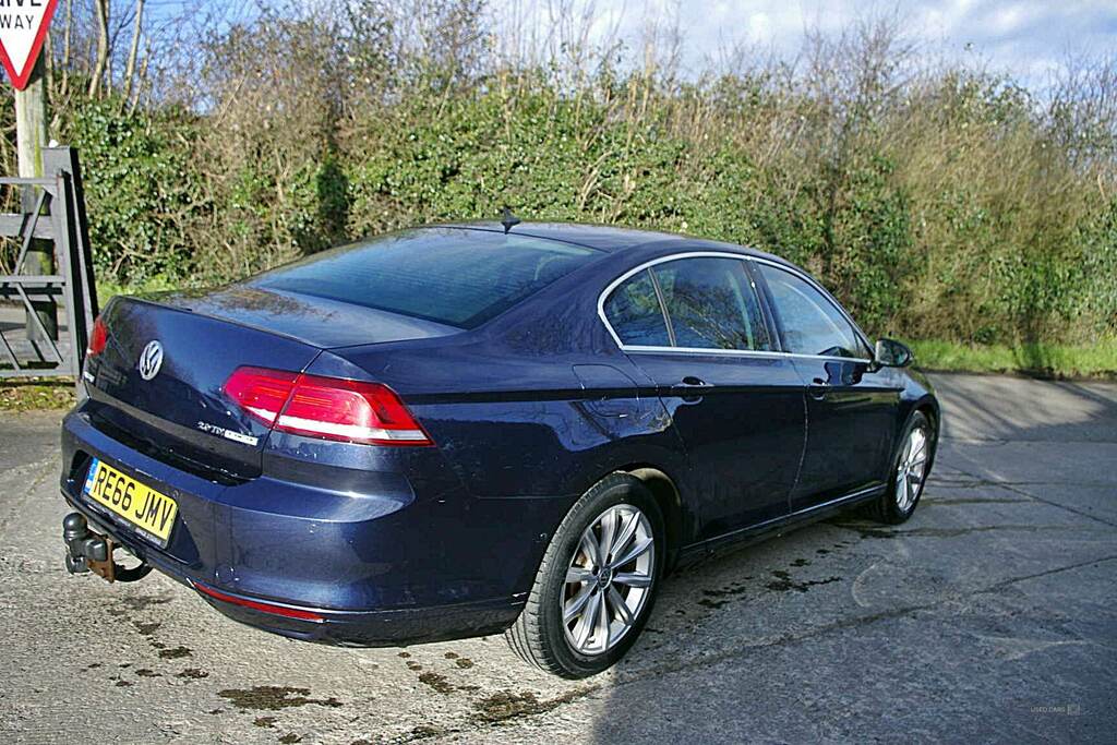 Volkswagen Passat 2.0 Tdi Se Business RE66JMV Blue #5