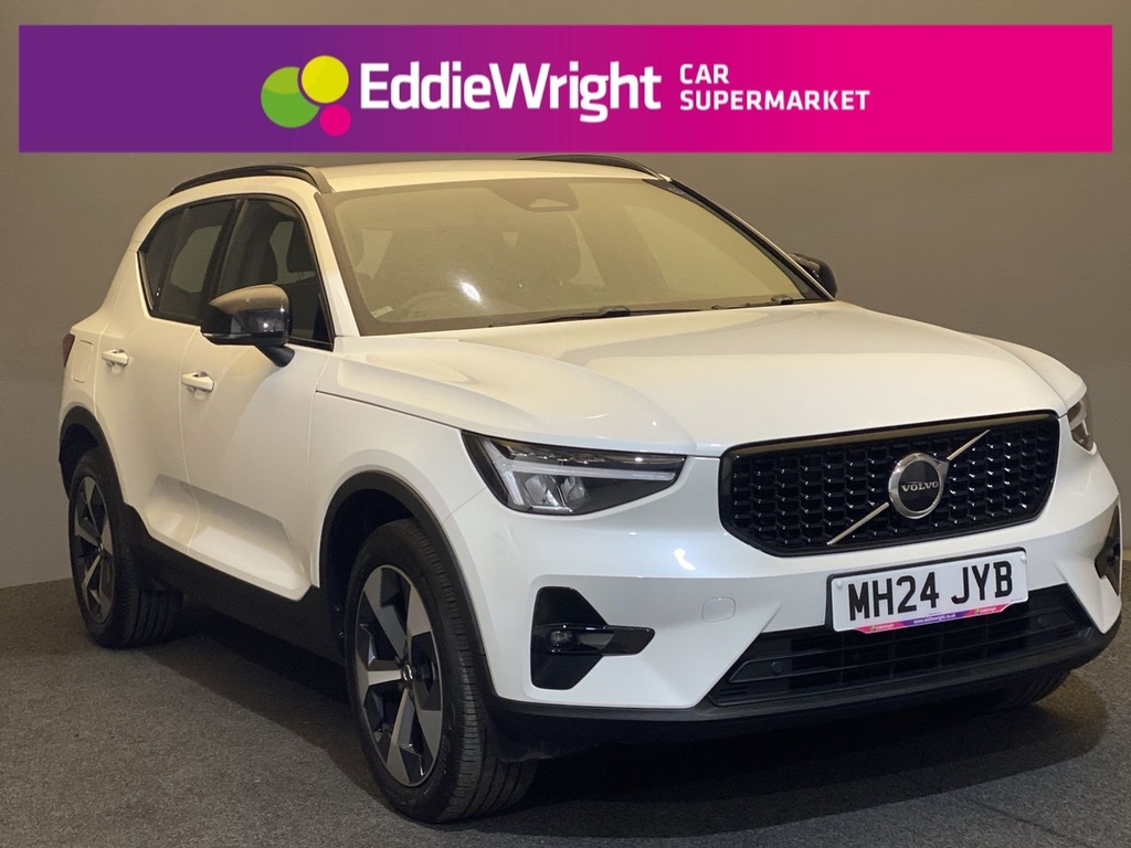 Volvo XC40 2.0 B3p Mhev Plus Dark Nq White