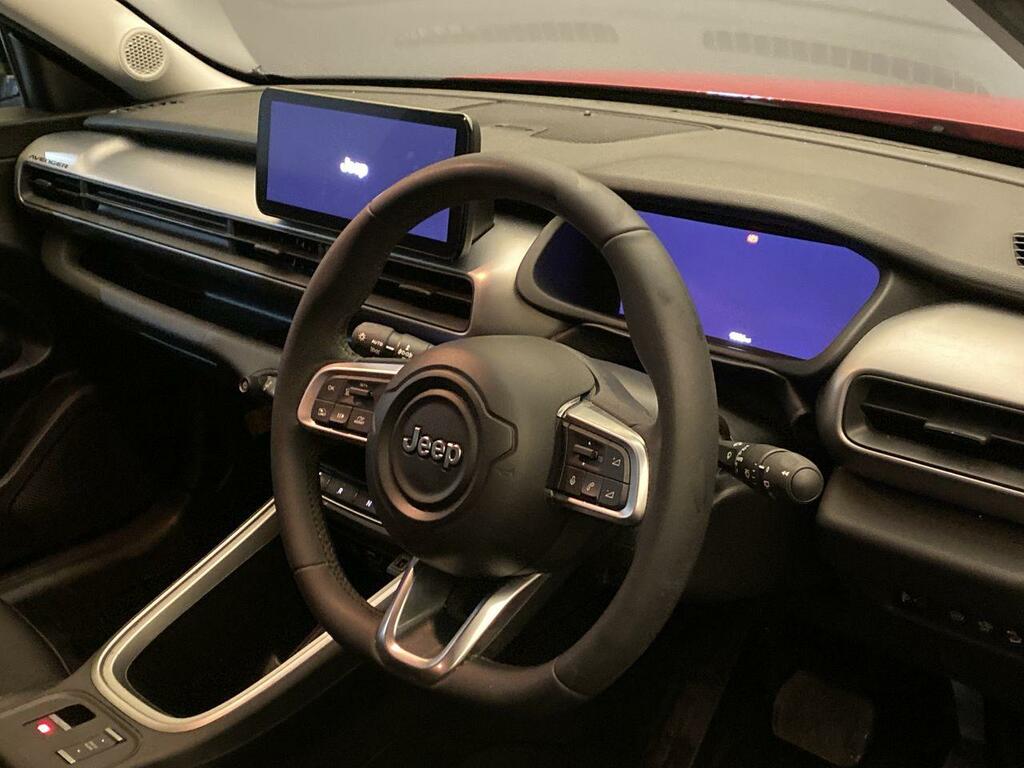 Jeep Avenger 54Kwh 156 Bhp E-summit Nq DW74CHF Red #3