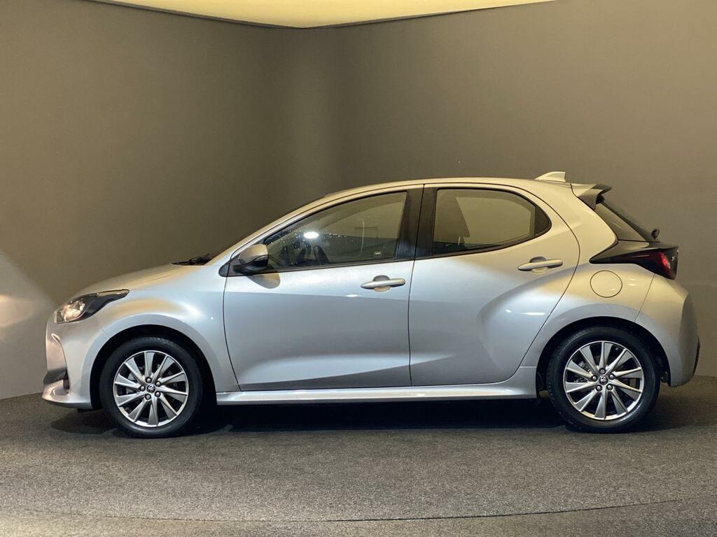 Toyota Yaris 1.5 Hybrid Icon Nq BK23MUY #3