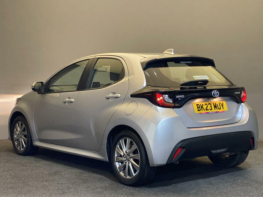 Toyota Yaris 1.5 Hybrid Icon Nq BK23MUY #2