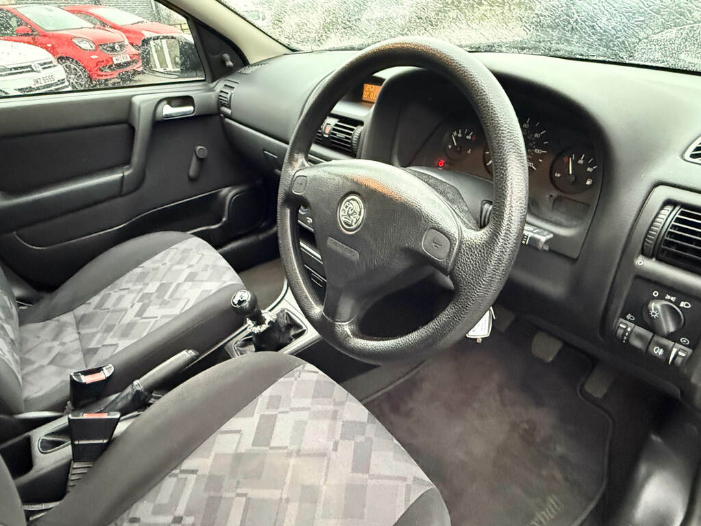 Vauxhall Astra Club Automatic Green #13
