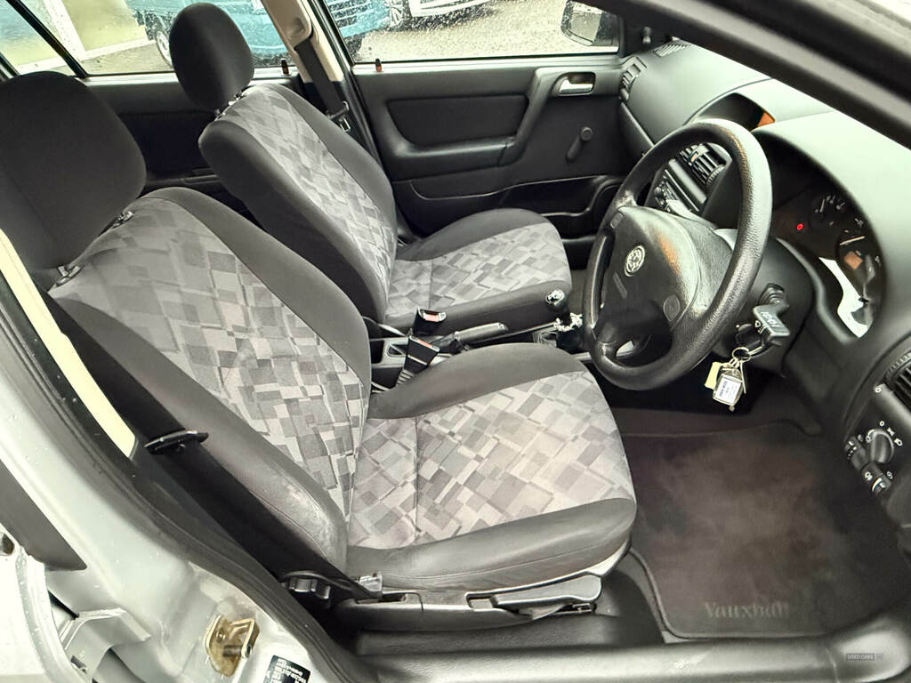 Vauxhall Astra Club Automatic Green #12