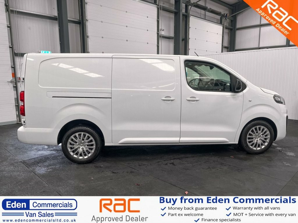 Vauxhall Vivaro 2L L2h1 F3100 Pro White #2