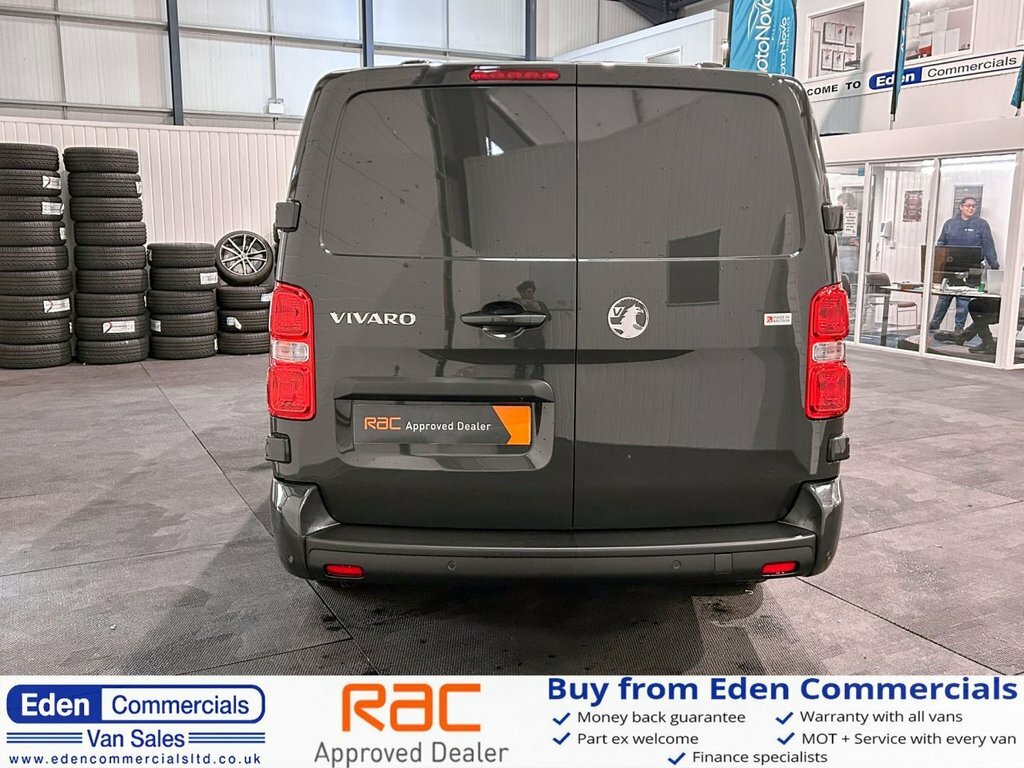 Vauxhall Vivaro 2L Pro 6Dr Grey #4