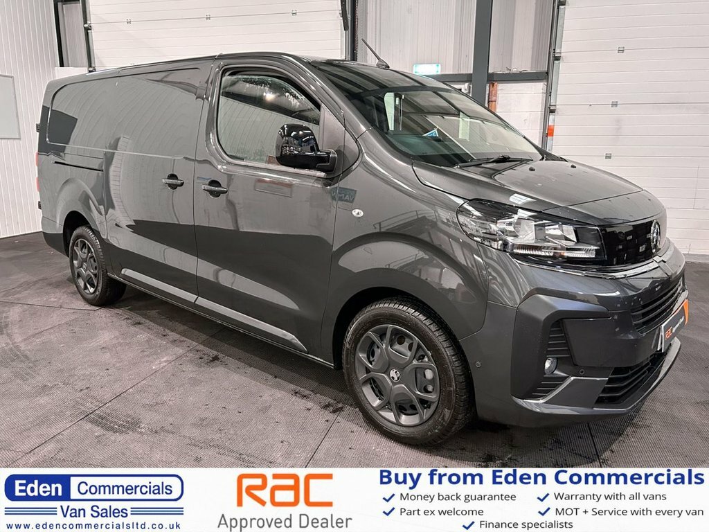 Vauxhall Vivaro 2L Pro 6Dr Grey