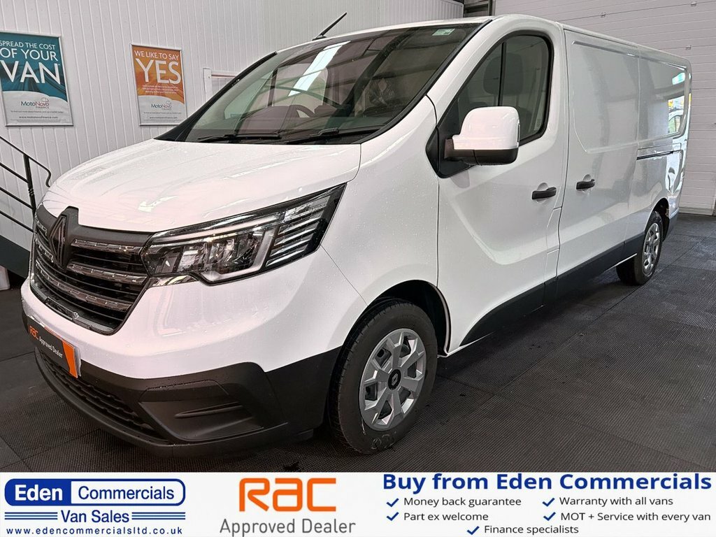 Renault Trafic 2L Advance White #4