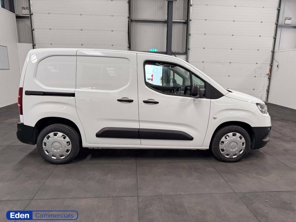 Toyota Proace City 1.5L Active YC22ELV White #2