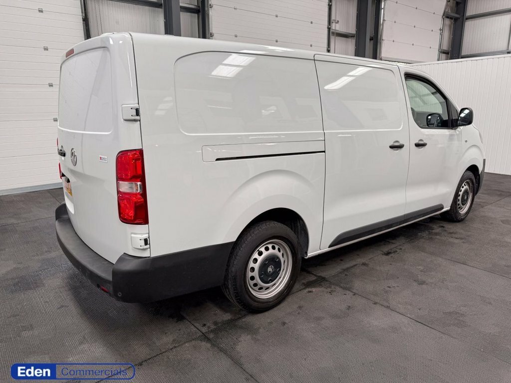 Vauxhall Vivaro 2L Prime 6Dr DS24AFN White #5