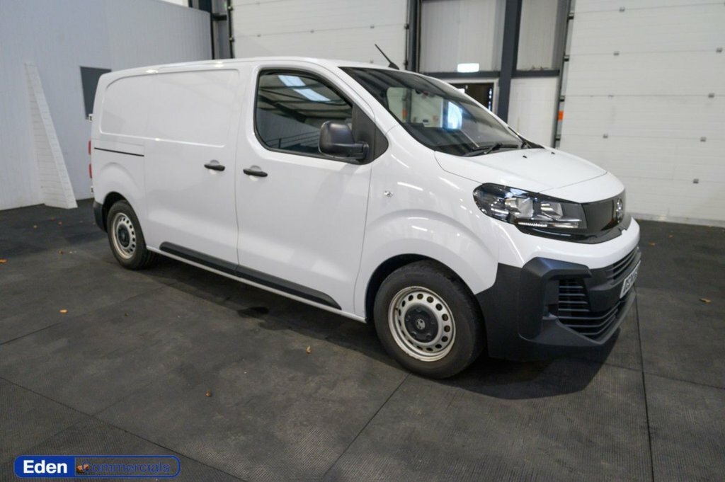 Vauxhall Vivaro 1.5L Prime 6Dr White