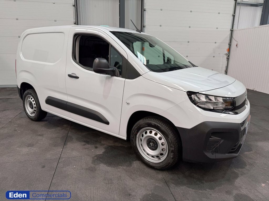 Vauxhall Combo 1.5L Prime-plus White