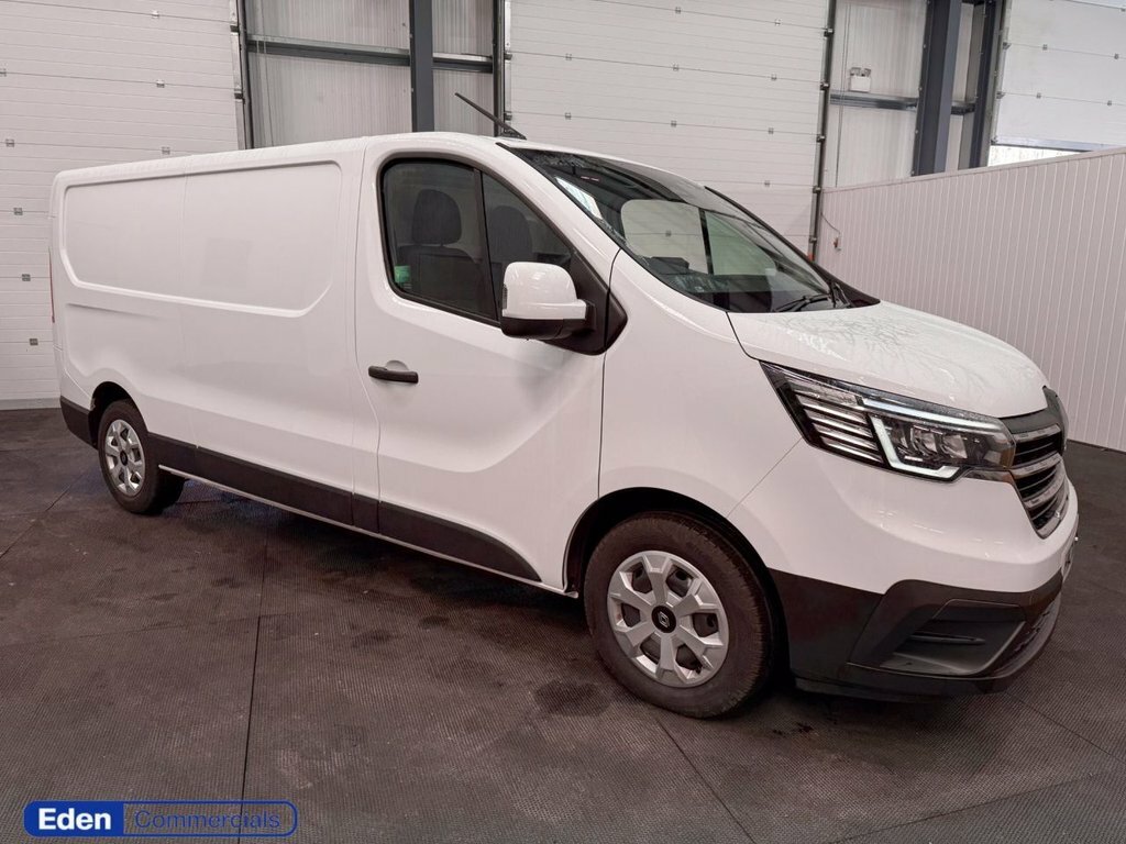 Renault Trafic 2L Advance White