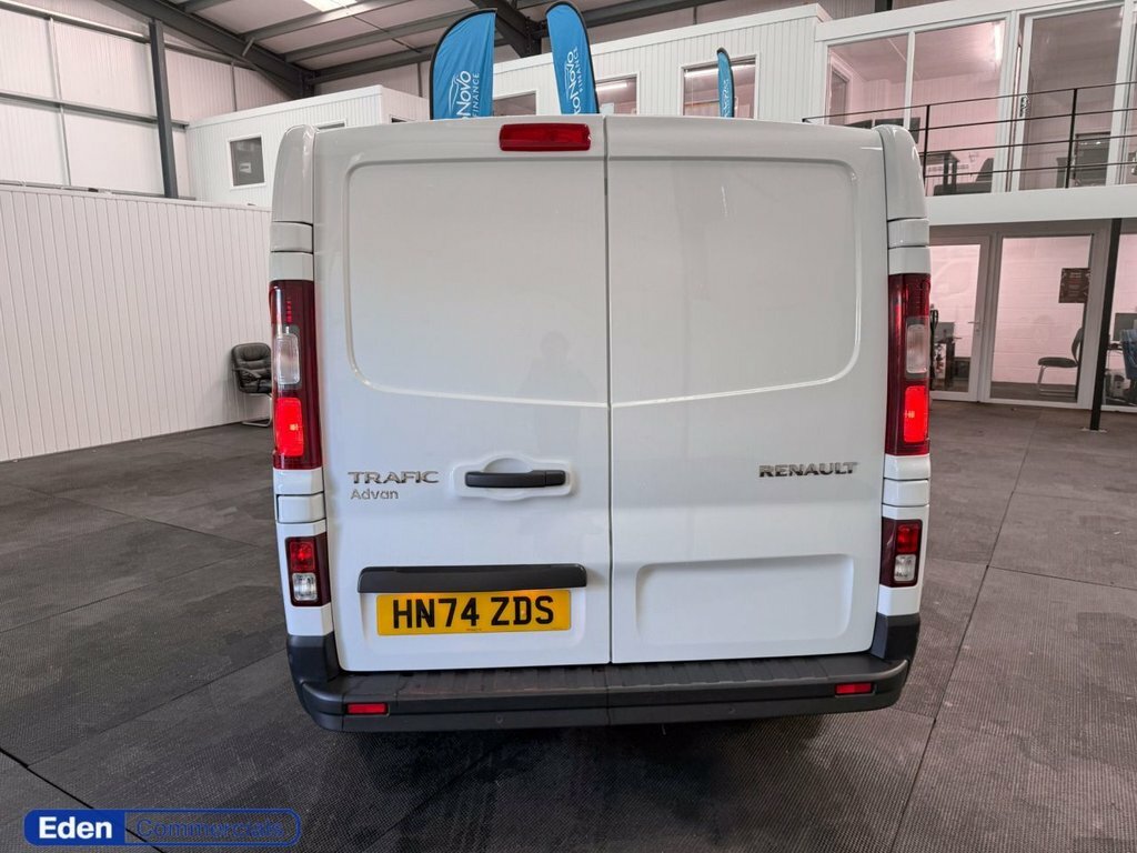 Renault Trafic 2L Advance HN74ZDS White #5