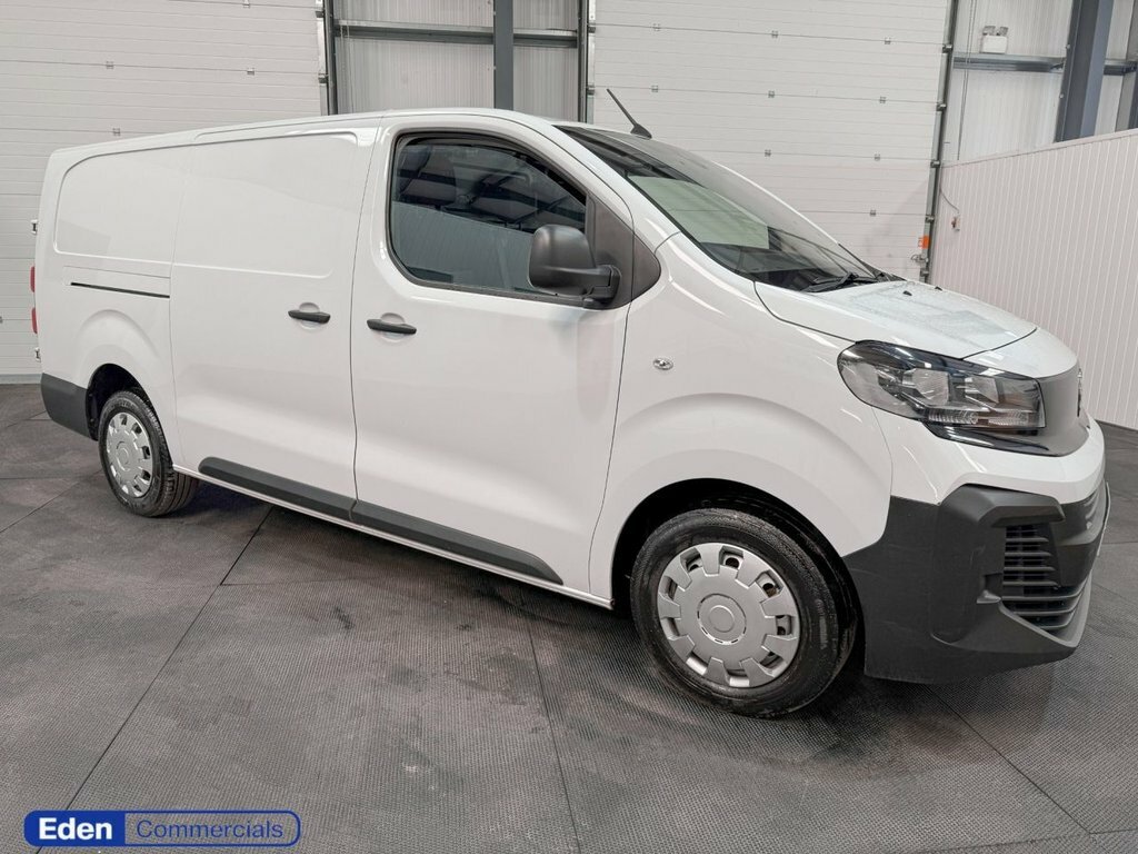 Vauxhall Vivaro 2L Prime 6Dr White