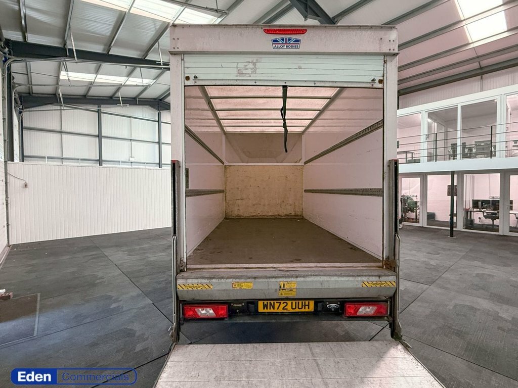 Ford Transit Custom 2L Leader WN72UUH White #4