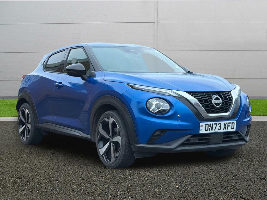 Nissan Juke Tekna Blue