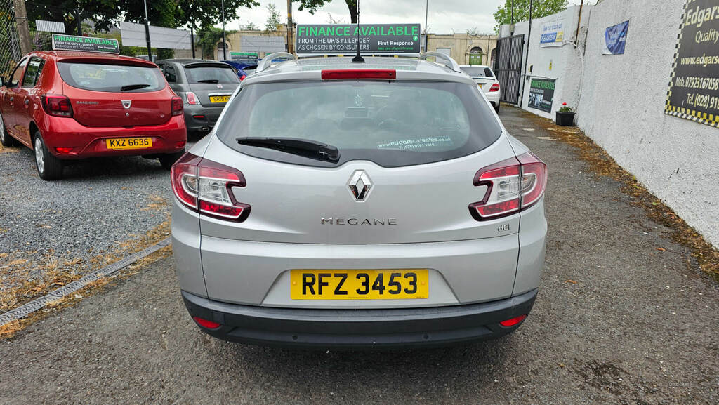 Renault Megane 1.5 Dci 110 Dynamique Tomtom Start Stop Silver #6