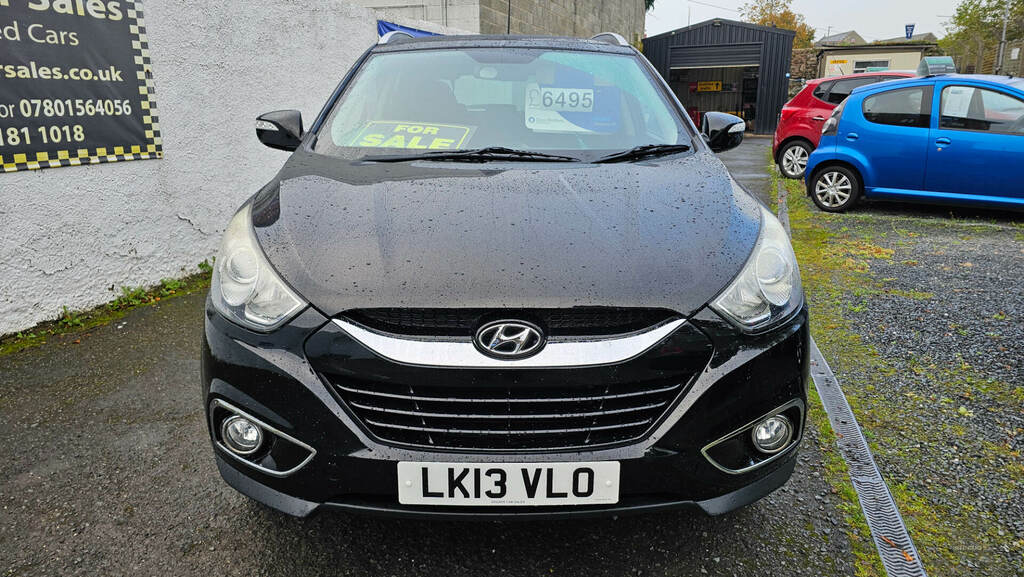 Hyundai Ix35 1.7 Crdi Premium 2Wd LK13VLO Black #2