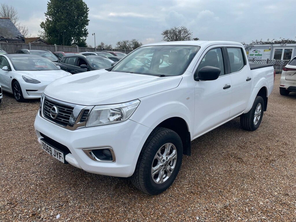 Nissan Navara 2.3 Dci Acenta 4Wd Euro 6 Ss White #3