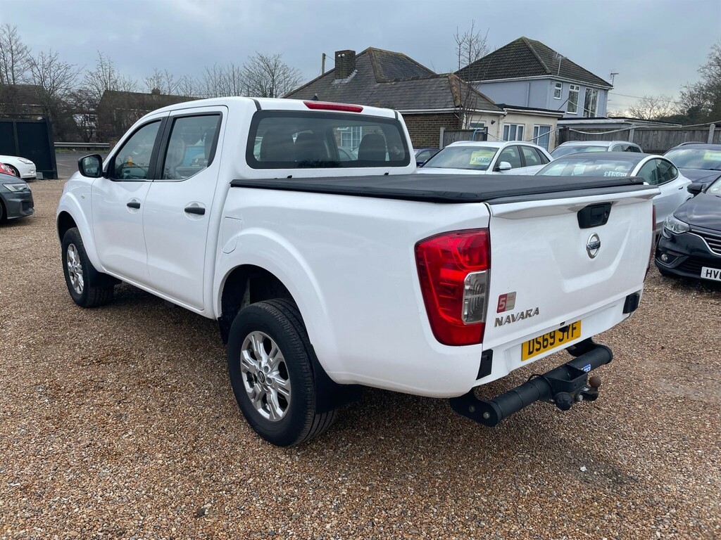 Nissan Navara 2.3 Dci Acenta 4Wd Euro 6 Ss White #5