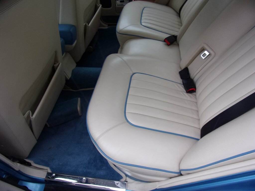Rolls-Royce Silver Spirit 6.8 Saloon-very Special And Low Mileage Silver Green #8