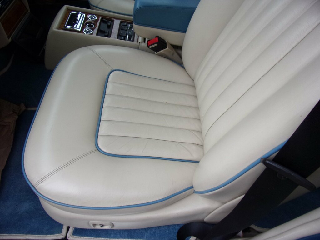 Rolls-Royce Silver Spirit 6.8 Saloon-very Special And Low Mileage Silver Green #12