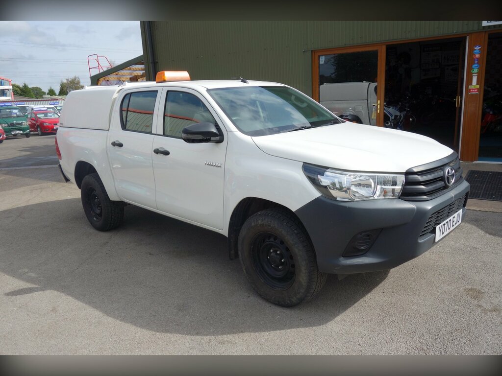 Toyota HILUX 2.4 D-4d Active Pickup Double Cab Manua White