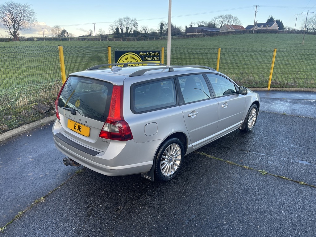 Volvo V70 D5 Se U4995 Silver #5