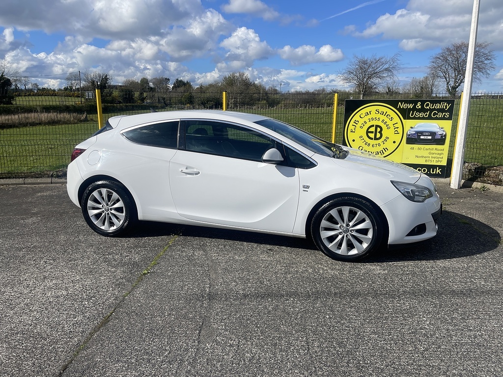 Vauxhall Astra GTC I Turbo Sri U5120 Ulez DY65KLE White #3