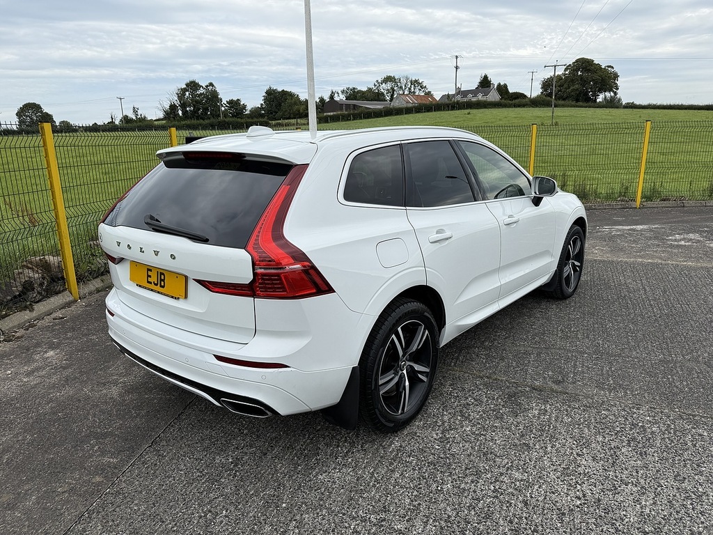 Volvo XC60 D4 R-design U5143 Ulez M17DNP White #2