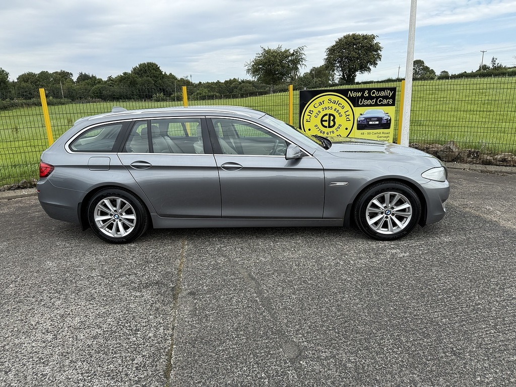 BMW 5 Series 520D Se U5142 EF62VFX Grey #3