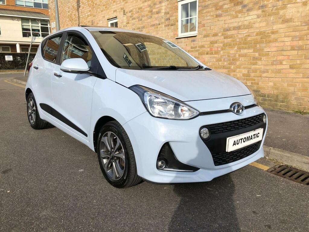 Hyundai I10 Hatchback 1.2 Premium Se Euro 6 201919 Grey