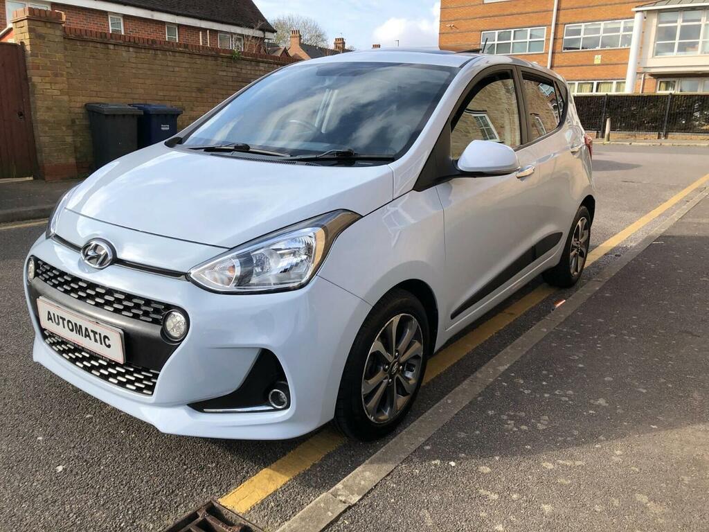 Hyundai I10 Hatchback 1.2 Premium Se Euro 6 201919 SW19KBU Grey #2