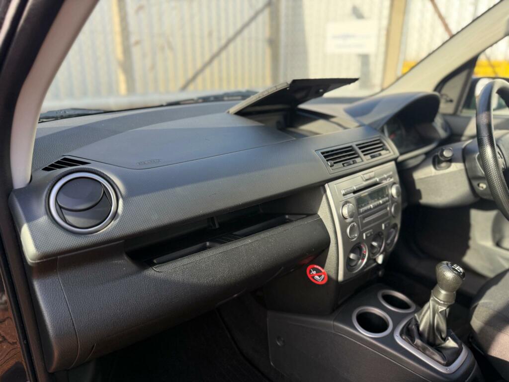 Mazda 2 Hatchback S 2006 Silver #22