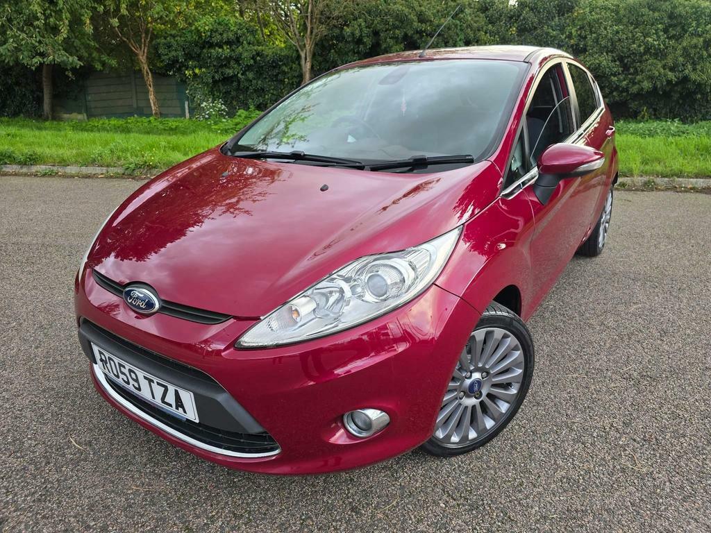 Ford Fiesta 1.4 Titanium Red