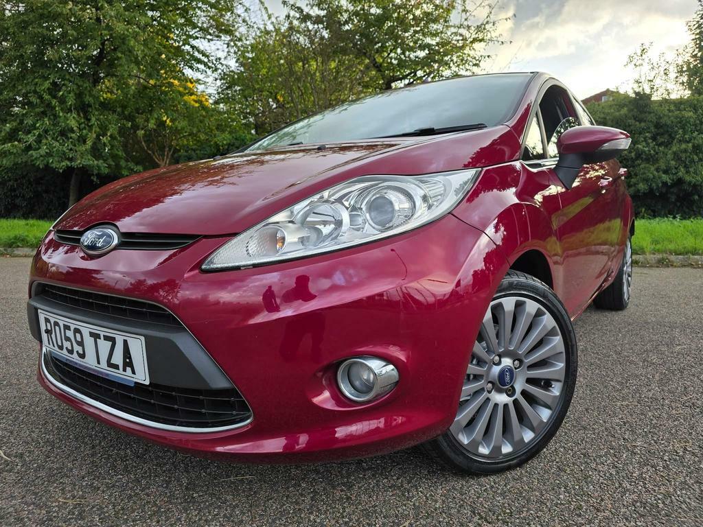 Ford Fiesta 1.4 Titanium R059TZA Red #2