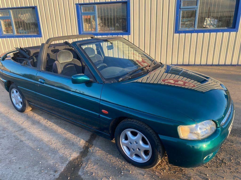 Ford Escort 1.8I Ghia Green
