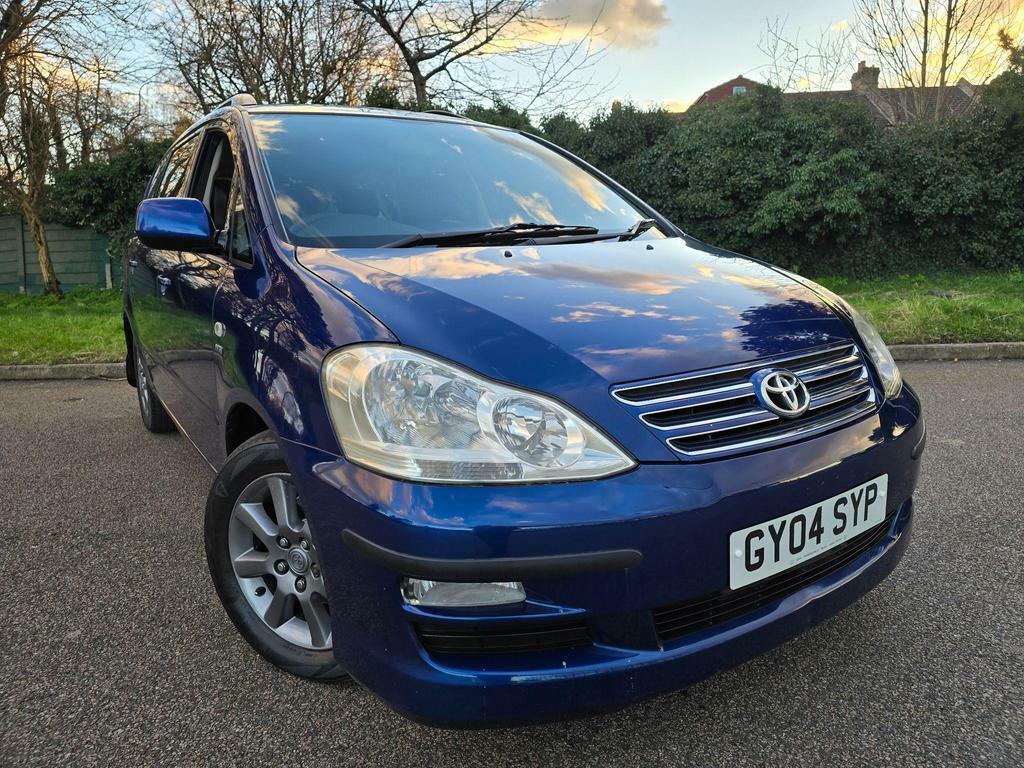 Toyota Avensis Verso T Spirit Silver #15