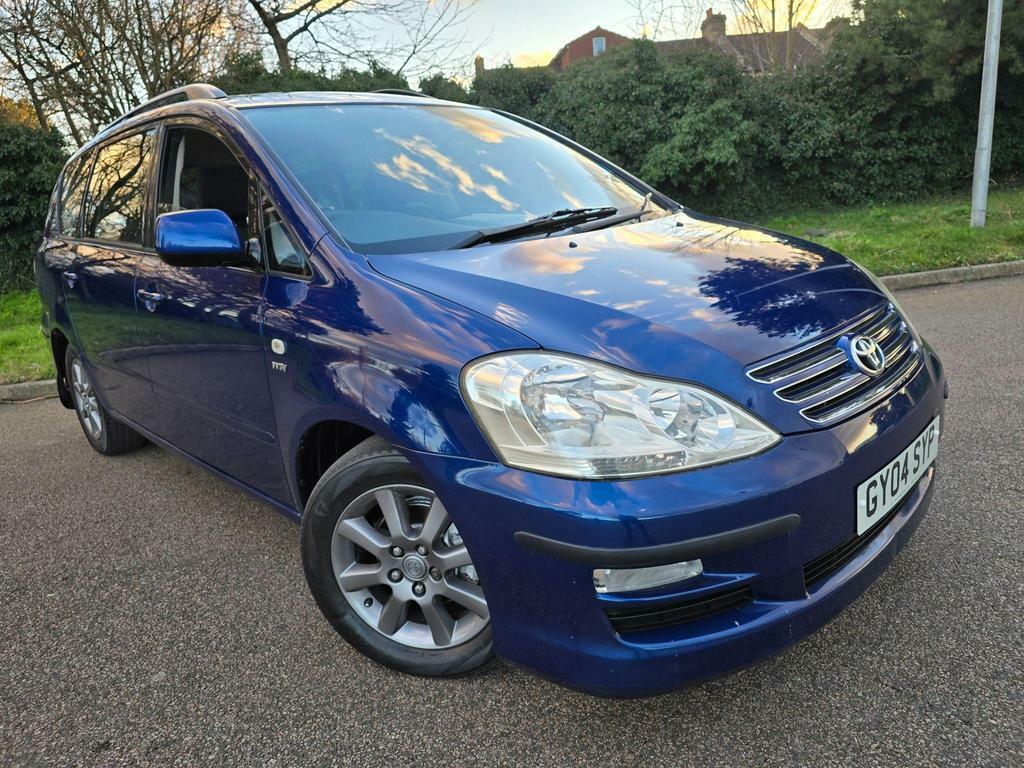 Toyota Avensis Verso T Spirit Silver #18