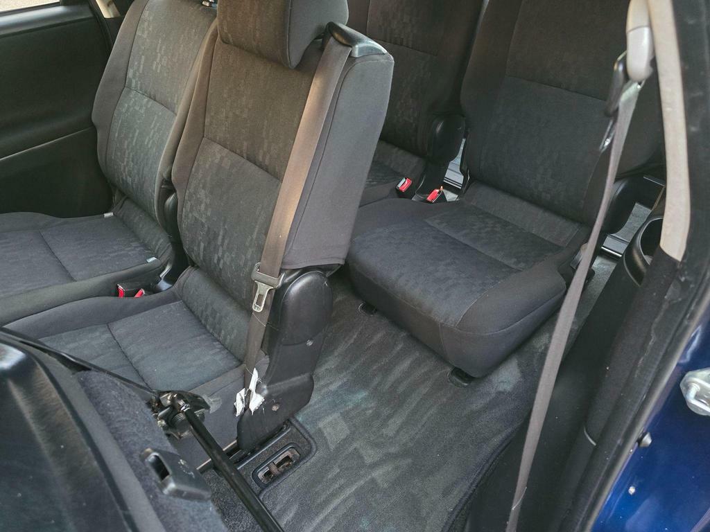 Toyota Avensis Verso T Spirit Silver #65
