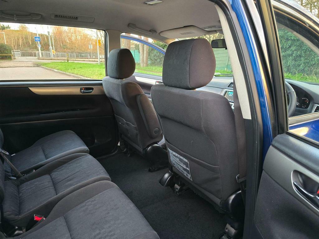 Toyota Avensis Verso T Spirit Silver #47