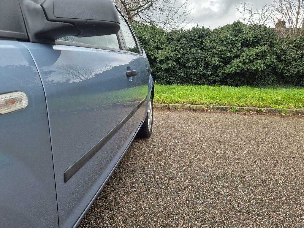 Ford Focus 1.8 Sport Blue #5