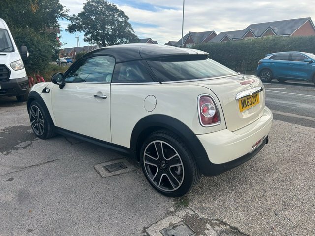 Mini Coupe 2013 1.6 Cooper Coupe Euro 5 S NK63ZXT White #2