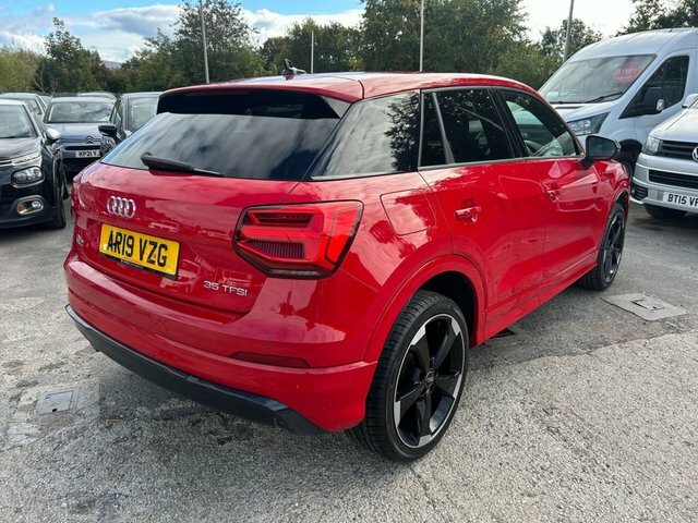 Audi Q2 2019 1.5 Tfsi Cod 35 Black Edition Suv AR19VZG Red #3