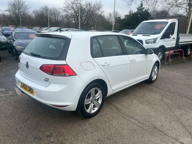 Volkswagen Golf 2016 1.4 Tsi Bluemotion Tech Match Edition Hatchba LB66OMD White #3