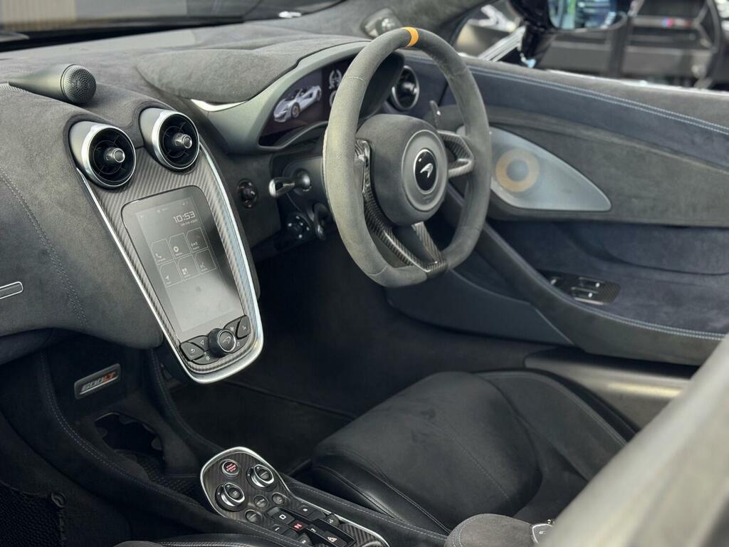 McLaren 600LT Convertible 3.8 T V8 202069 Black