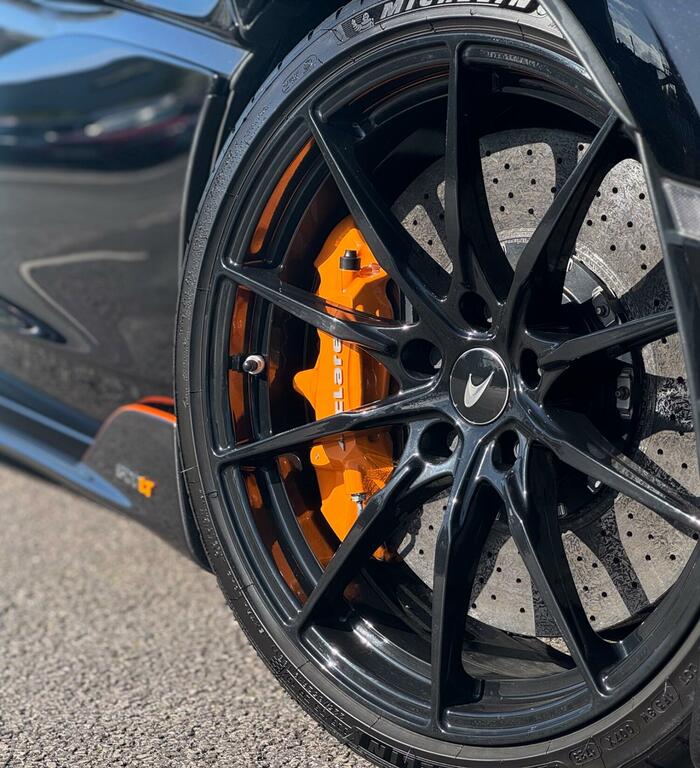 McLaren 600LT Convertible 3.8 T V8 202069 Black #2